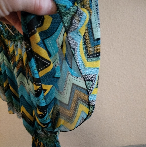 Blue/Multi color Wide sleeve Top Size Large - Picture 3 of 5